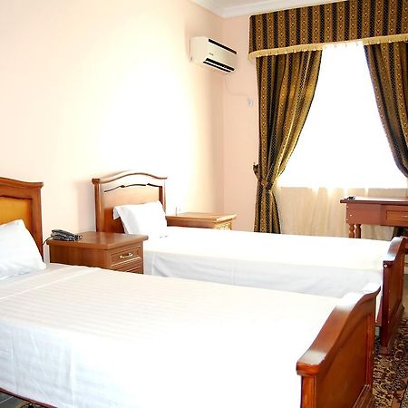 Hotel Crown Taschkent Exterior foto